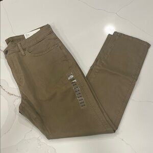 American Eagle Outfitters Men's Skinny Jeans in Olive